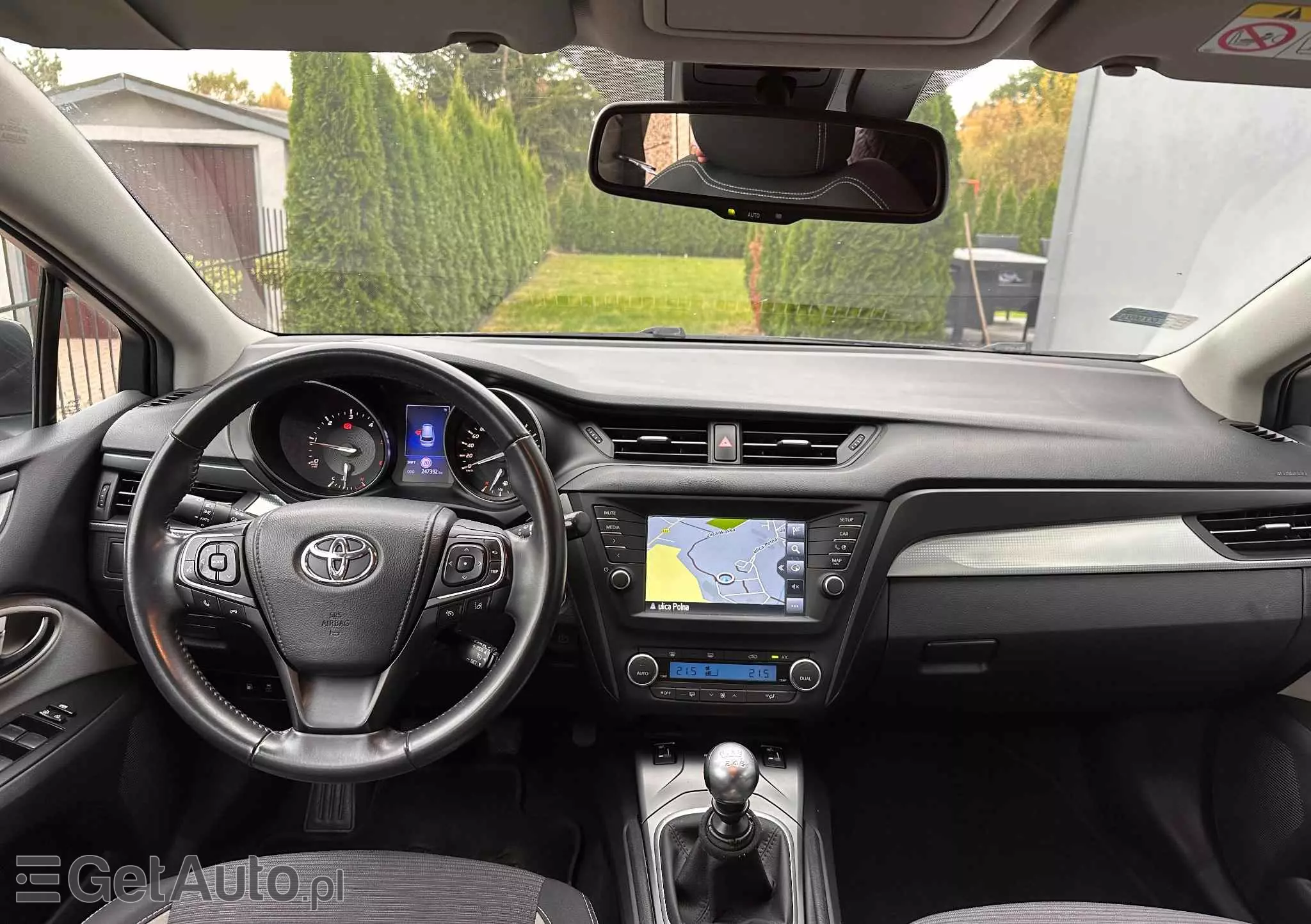 TOYOTA Avensis 2.0 D-4D Premium