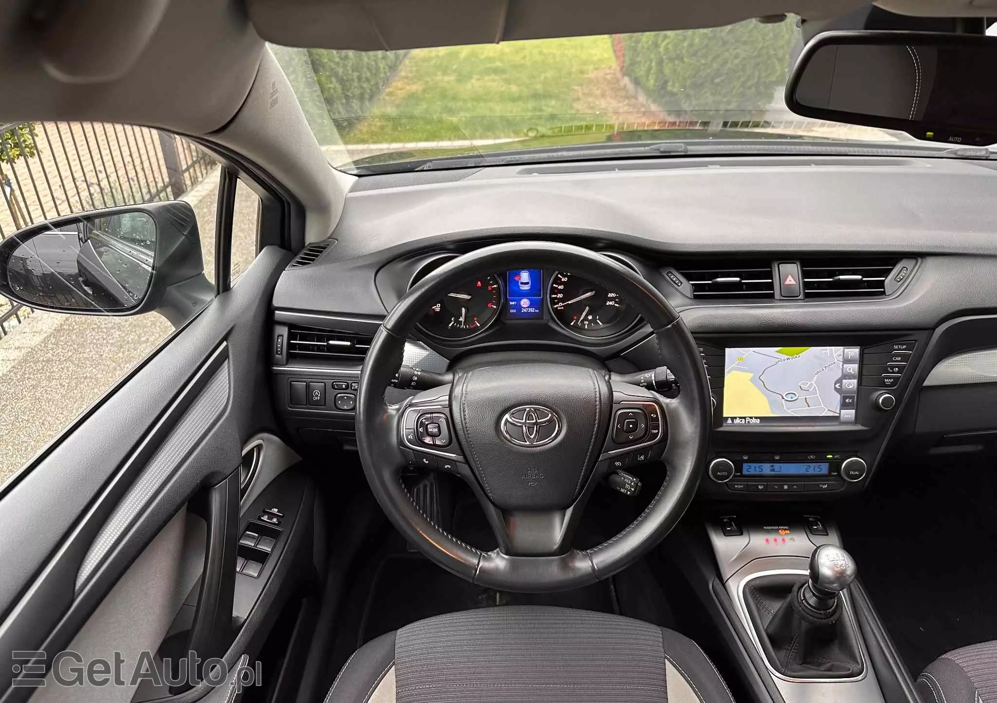 TOYOTA Avensis 2.0 D-4D Premium