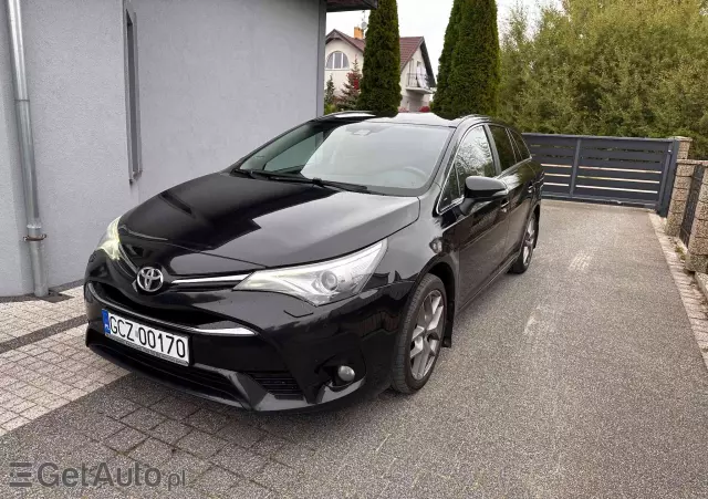 TOYOTA Avensis 2.0 D-4D Premium
