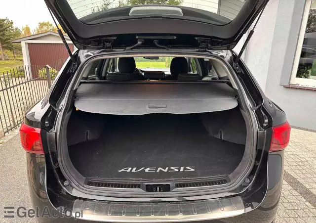 TOYOTA Avensis 2.0 D-4D Premium