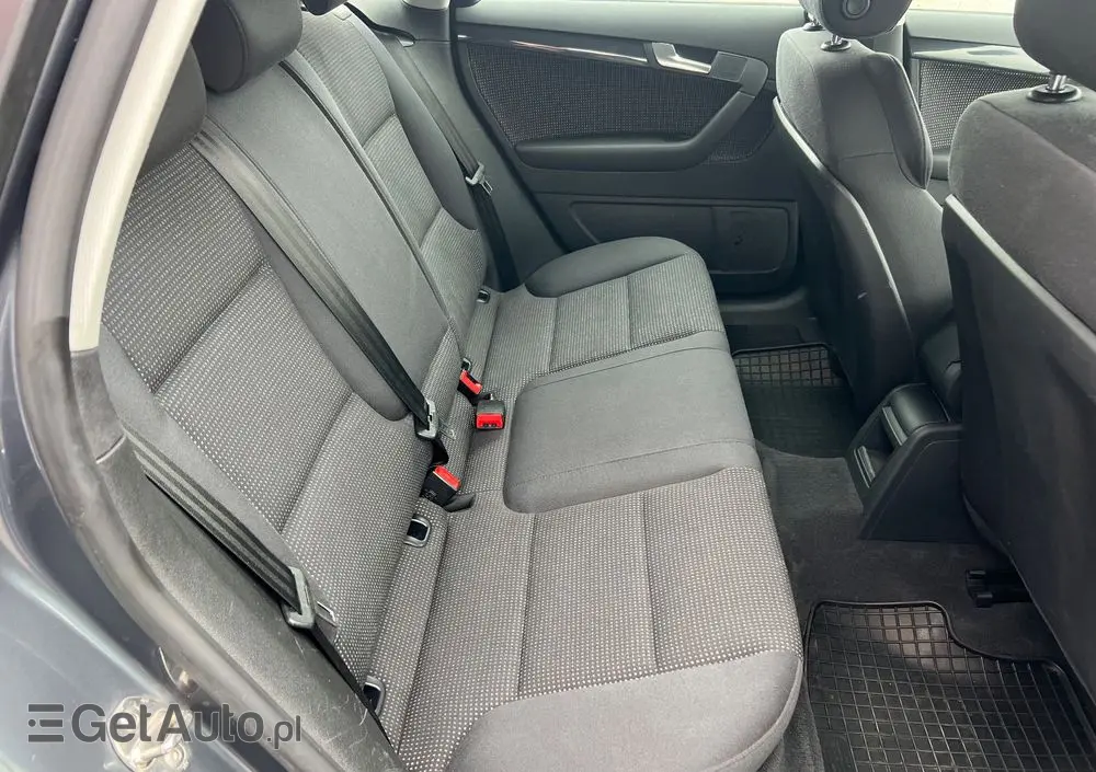 AUDI A3 2.0 TDI Sportback DPF S line Sportpaket