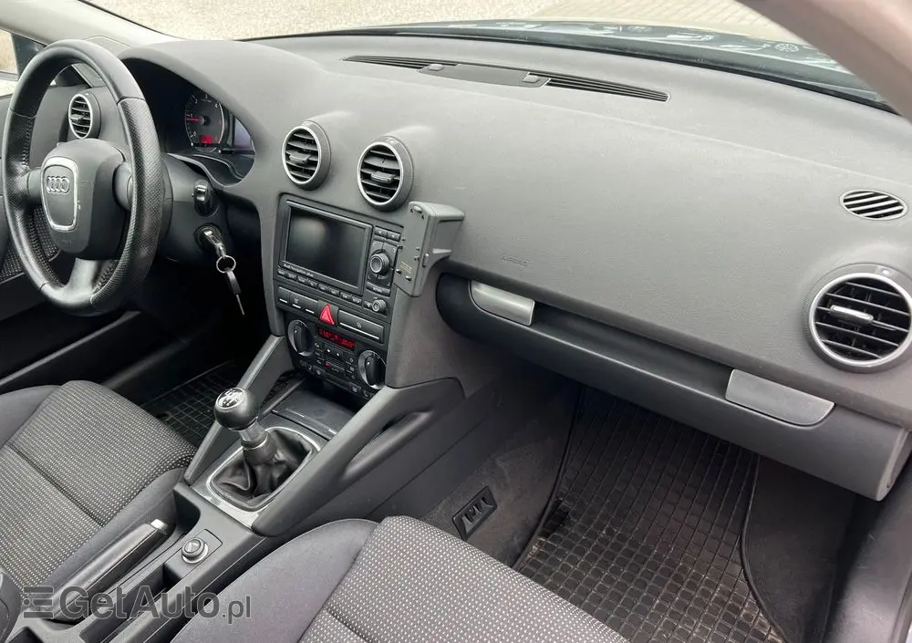 AUDI A3 2.0 TDI Sportback DPF S line Sportpaket