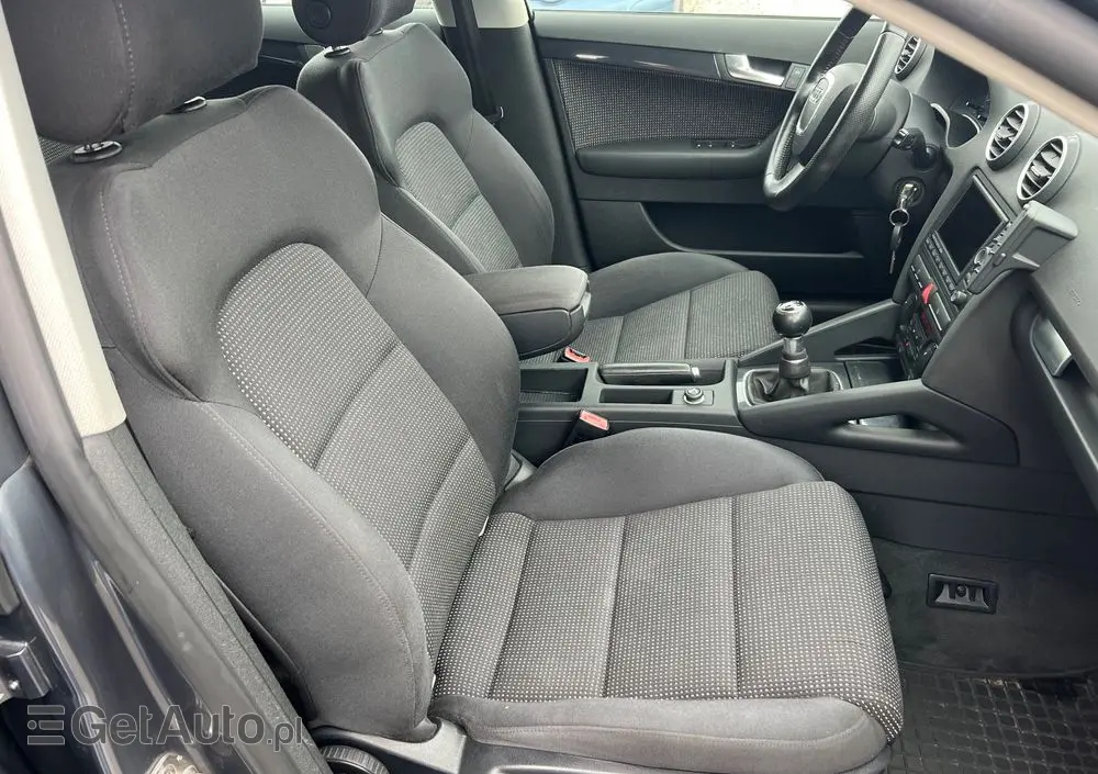 AUDI A3 2.0 TDI Sportback DPF S line Sportpaket