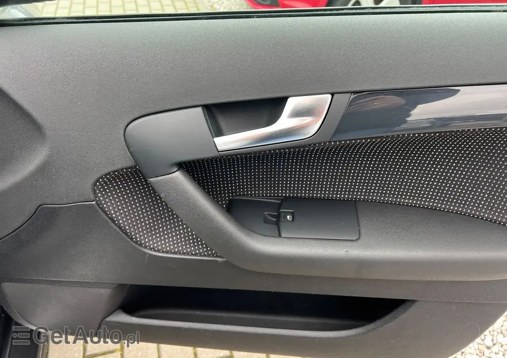 AUDI A3 2.0 TDI Sportback DPF S line Sportpaket