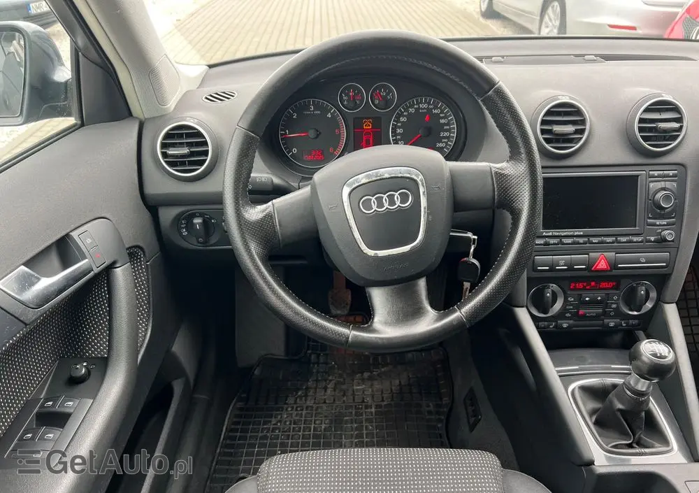 AUDI A3 2.0 TDI Sportback DPF S line Sportpaket