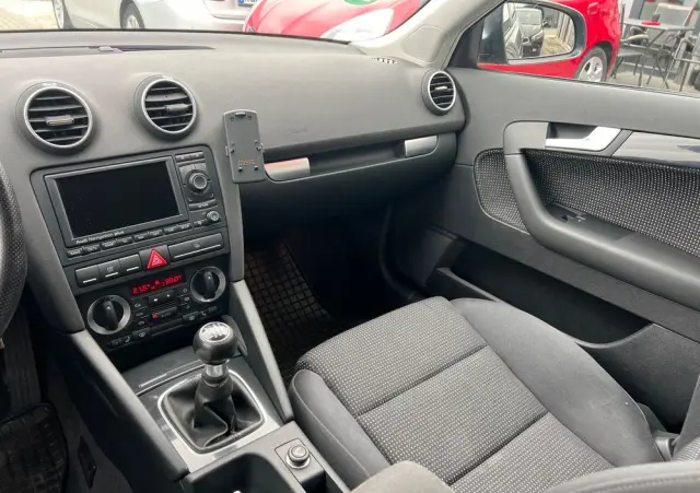 AUDI A3 2.0 TDI Sportback DPF S line Sportpaket