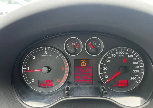 AUDI A3 2.0 TDI Sportback DPF S line Sportpaket