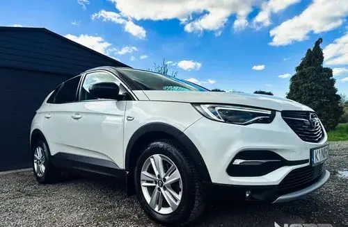 OPEL Grandland 