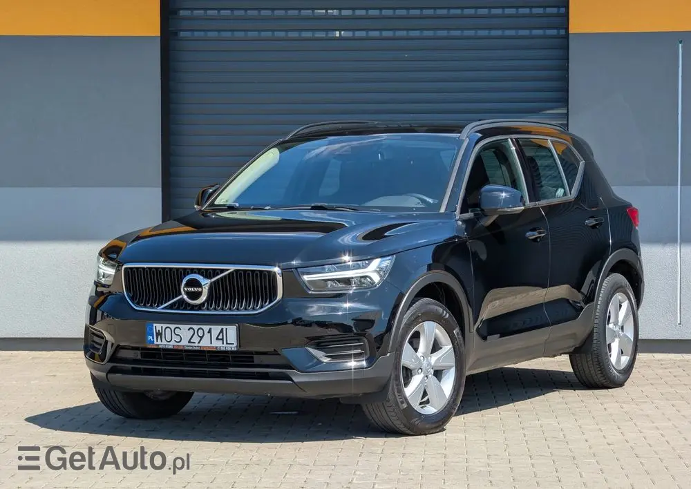 VOLVO XC 40 T3 Momentum