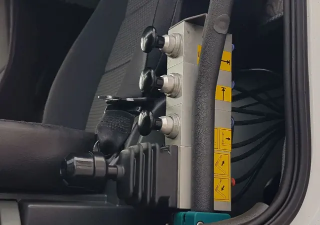 MERCEDES-BENZ AXOR ACTROS 2540 HAKOWIEC 3 OSIE 