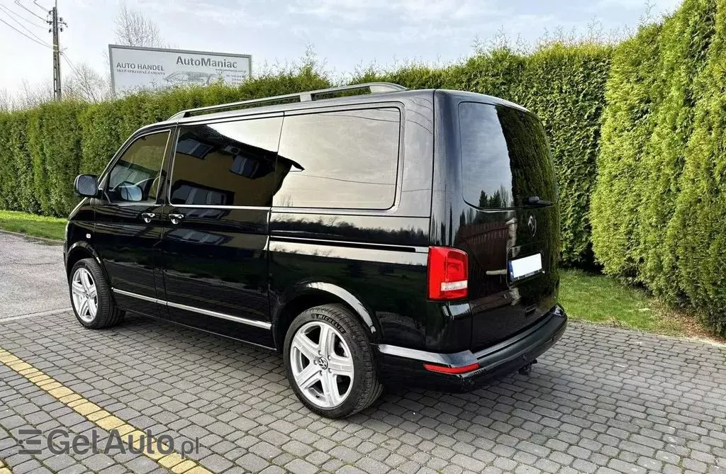 VOLKSWAGEN Multivan 