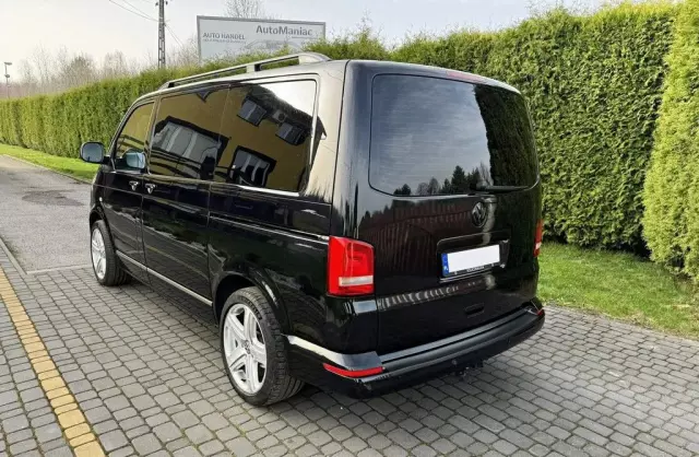 VOLKSWAGEN Multivan 