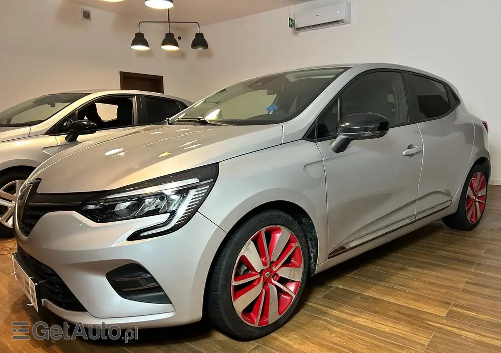 RENAULT Clio 1.0 TCe Intens