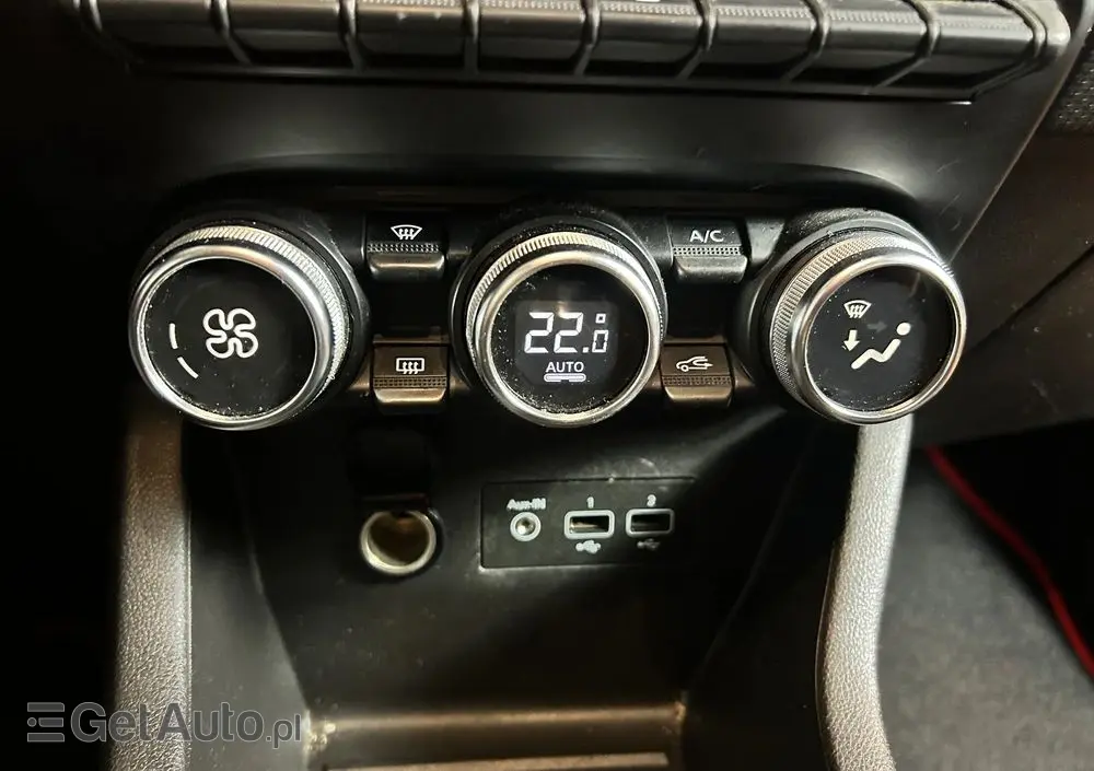 RENAULT Clio 1.0 TCe Intens