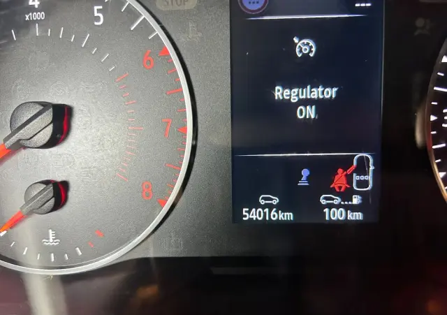 RENAULT Clio 1.0 TCe Intens