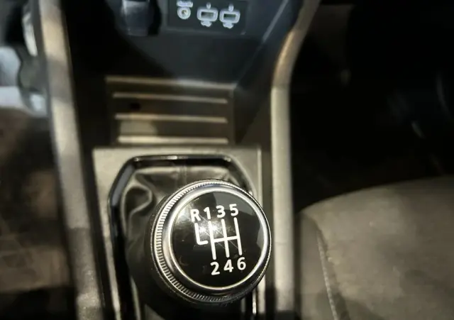 RENAULT Clio 1.0 TCe Intens