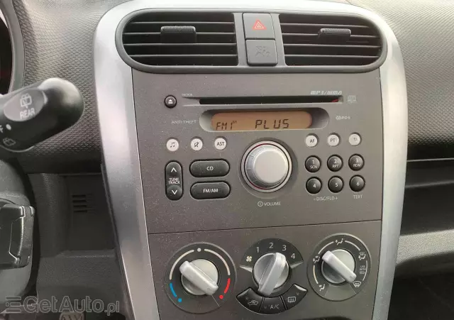 SUZUKI Splash 1.0 Club