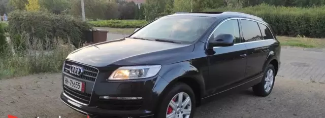 AUDI Q7 
