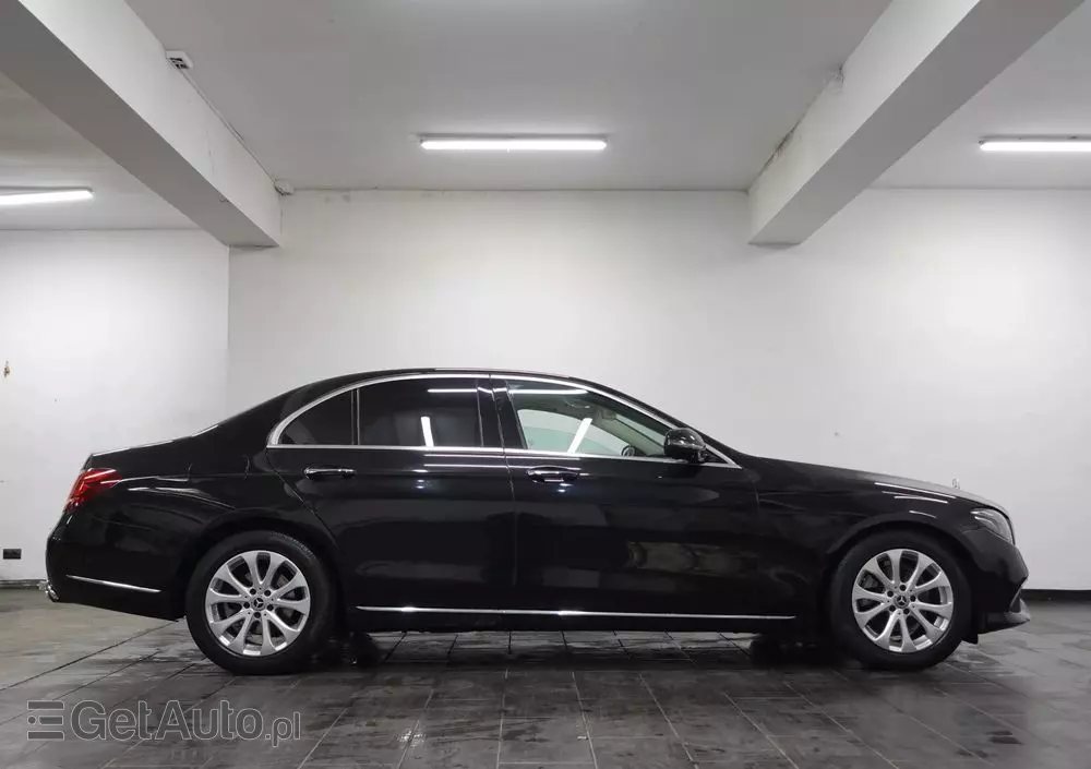 MERCEDES-BENZ Klasa E 200 d 9G-TRONIC Exclusive