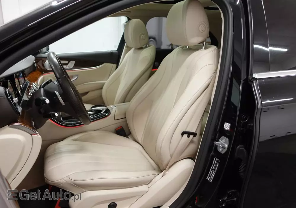MERCEDES-BENZ Klasa E 200 d 9G-TRONIC Exclusive