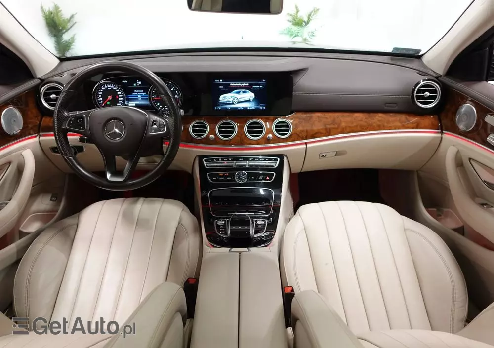 MERCEDES-BENZ Klasa E 200 d 9G-TRONIC Exclusive