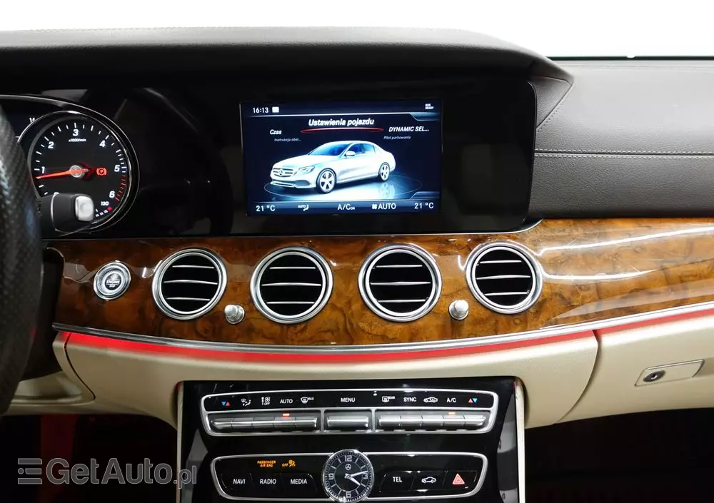 MERCEDES-BENZ Klasa E 200 d 9G-TRONIC Exclusive