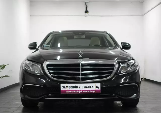 MERCEDES-BENZ Klasa E 200 d 9G-TRONIC Exclusive