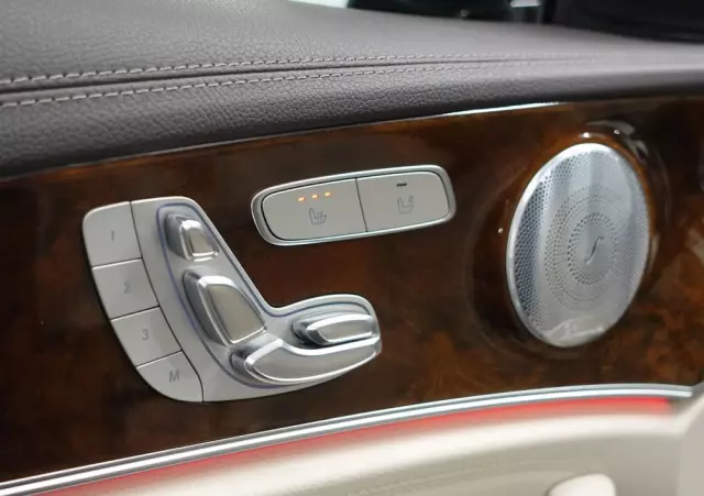 MERCEDES-BENZ Klasa E 200 d 9G-TRONIC Exclusive