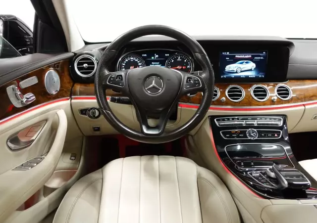 MERCEDES-BENZ Klasa E 200 d 9G-TRONIC Exclusive