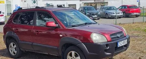 HYUNDAI Tucson 