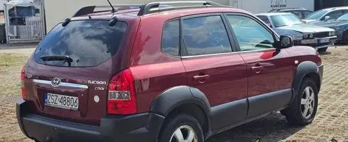 HYUNDAI Tucson 