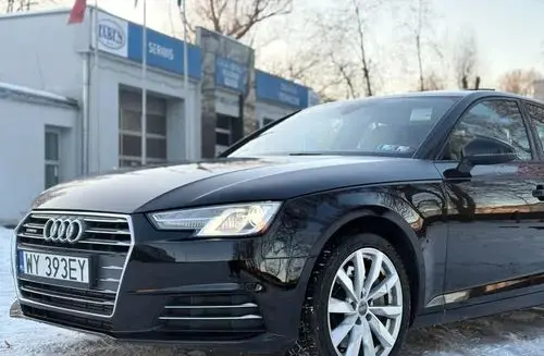 AUDI A4 