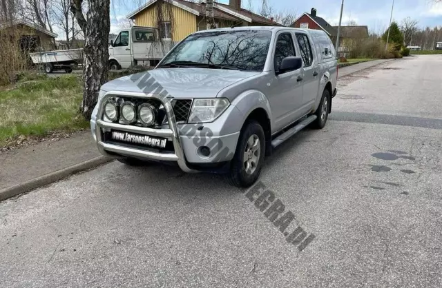 NISSAN Navara 