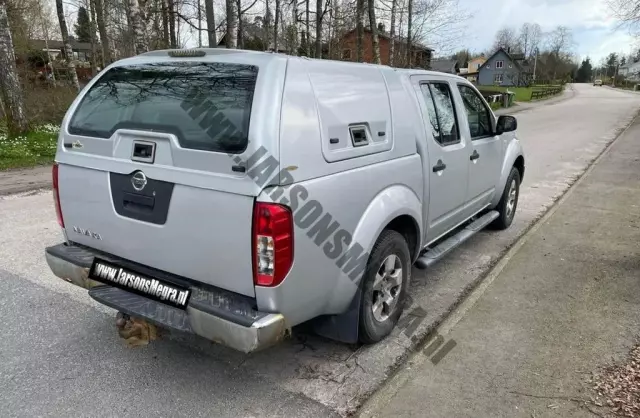 NISSAN Navara 