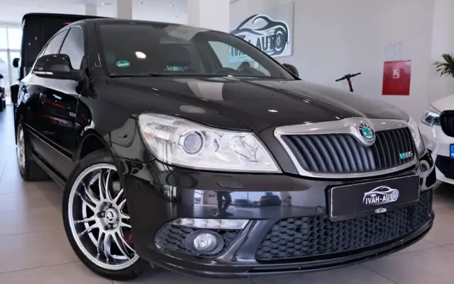 SKODA Octavia 2.0 TFSI RS DSG