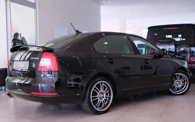 SKODA Octavia 2.0 TFSI RS DSG