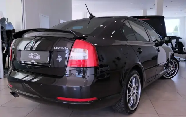 SKODA Octavia 2.0 TFSI RS DSG