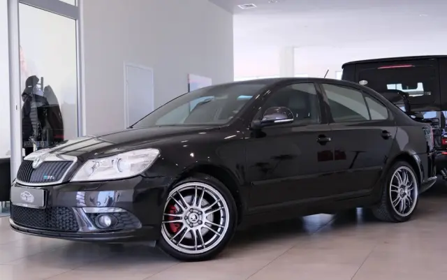 SKODA Octavia 2.0 TFSI RS DSG