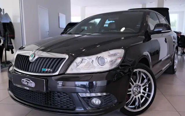 SKODA Octavia 2.0 TFSI RS DSG