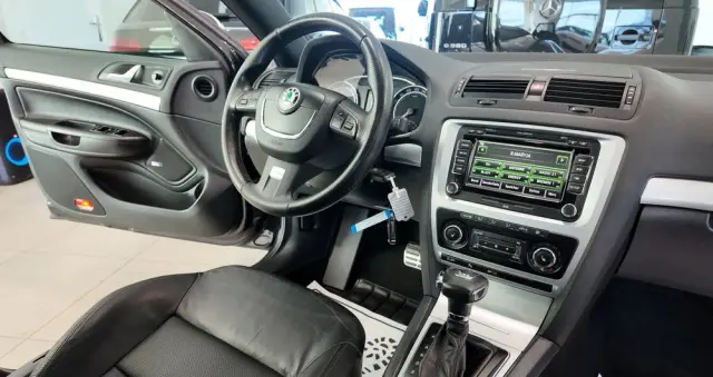 SKODA Octavia 2.0 TFSI RS DSG