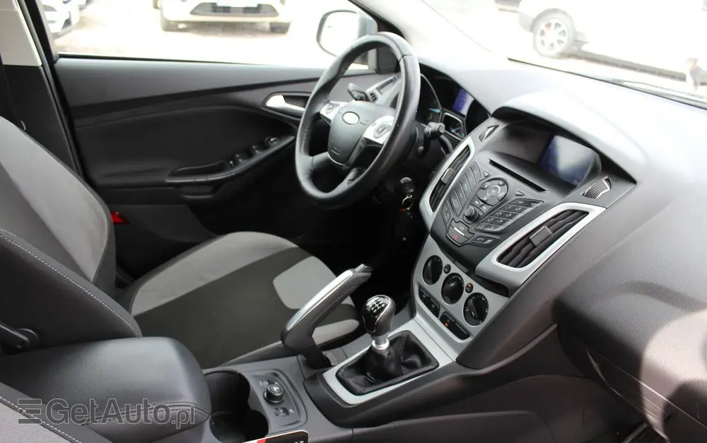 FORD Focus 1.0 EcoBoost Start-Stopp-System Titanium