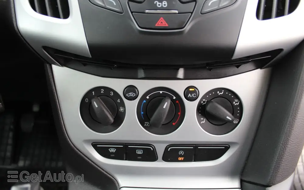 FORD Focus 1.0 EcoBoost Start-Stopp-System Titanium