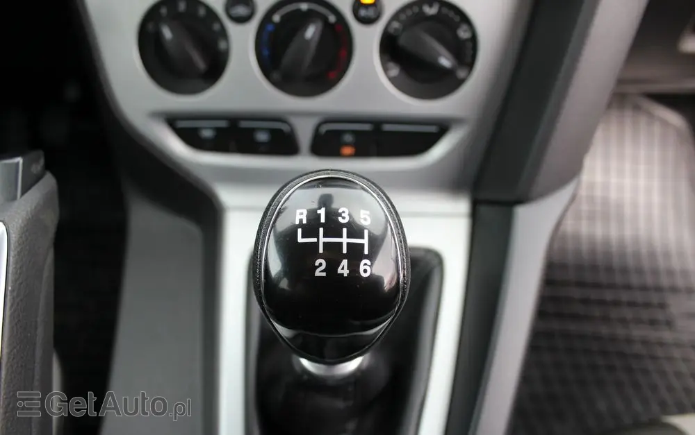 FORD Focus 1.0 EcoBoost Start-Stopp-System Titanium