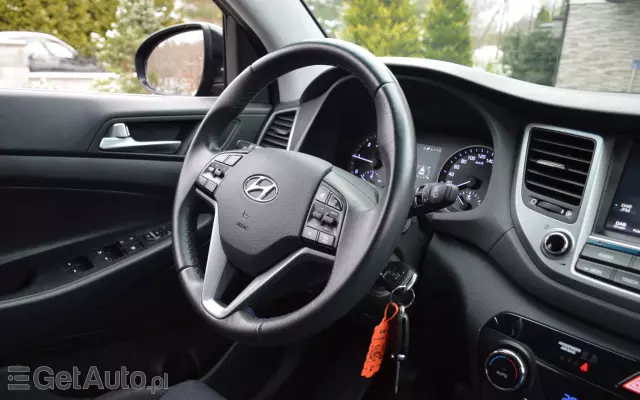 HYUNDAI Tucson Blue 1.7 CRDi 2WD Advantage