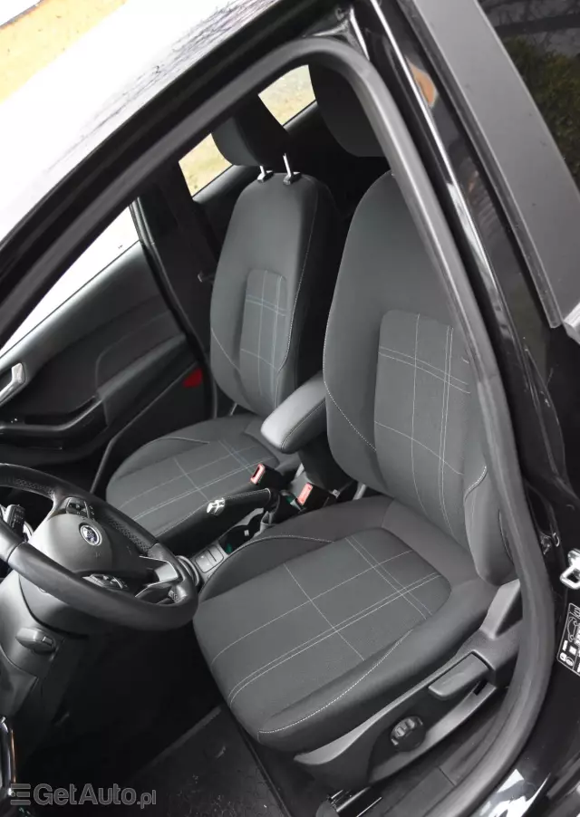 FORD Fiesta 1.1 S&S TITANIUM