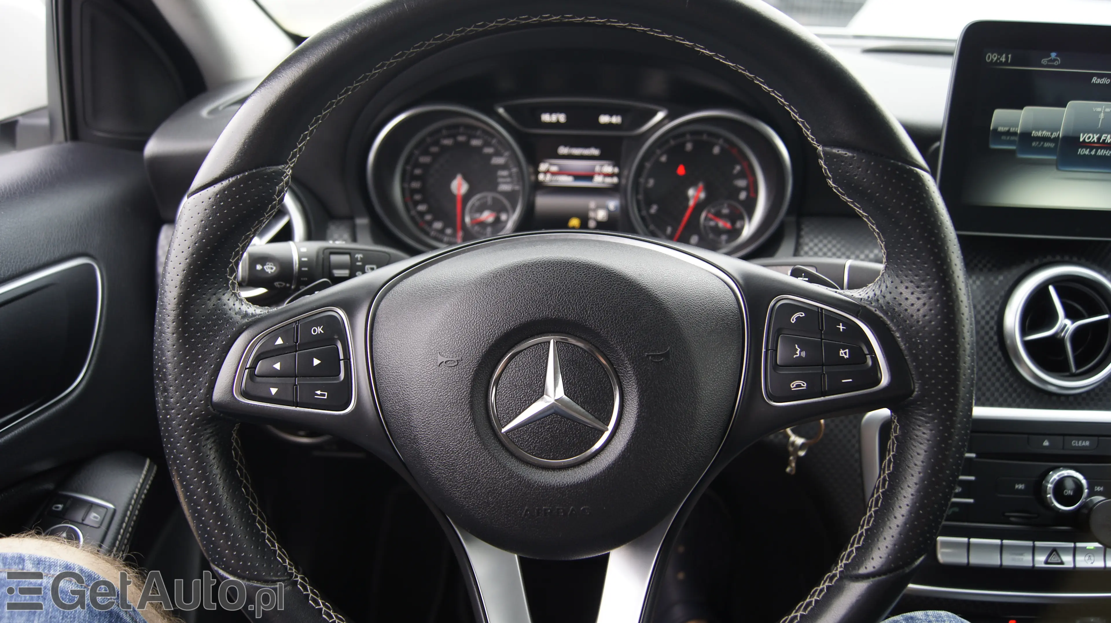 MERCEDES-BENZ A 180 PAKIET AMG