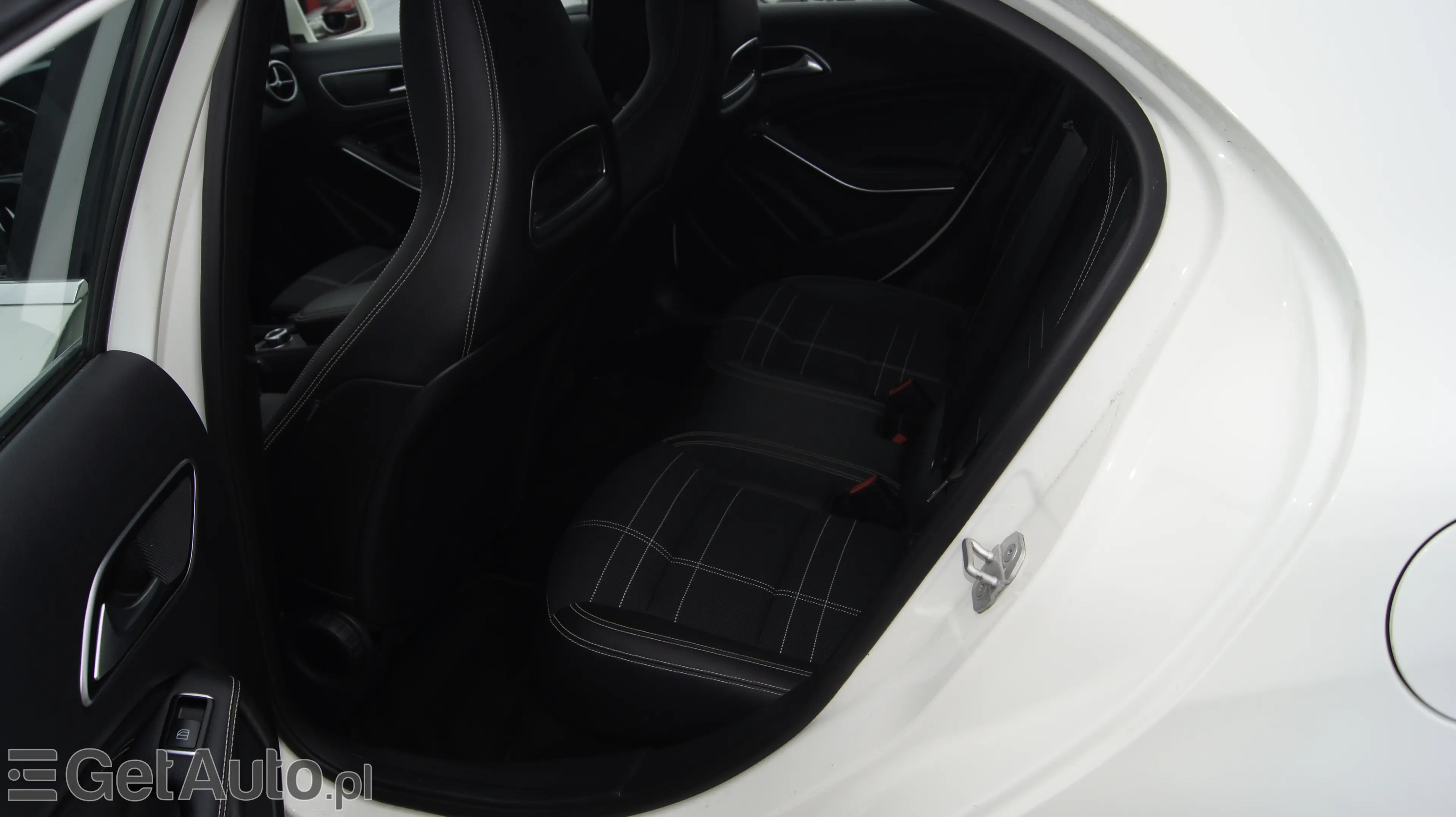 MERCEDES-BENZ A 180 PAKIET AMG