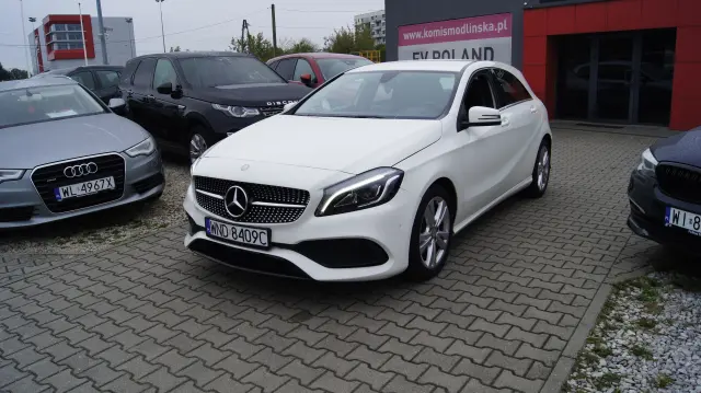 MERCEDES-BENZ A 180 PAKIET AMG