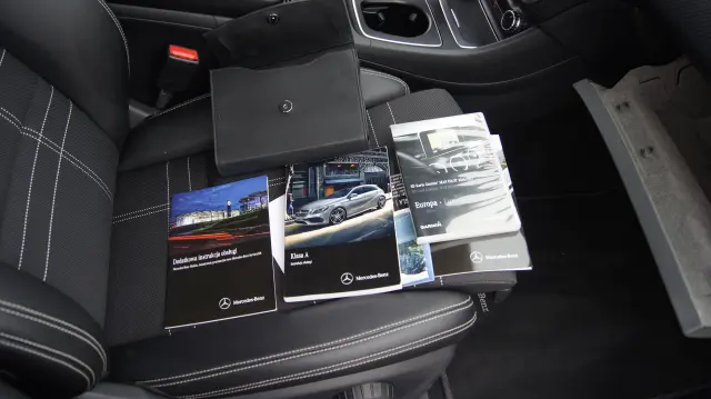 MERCEDES-BENZ A 180 PAKIET AMG