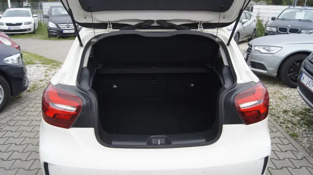 MERCEDES-BENZ A 180 PAKIET AMG